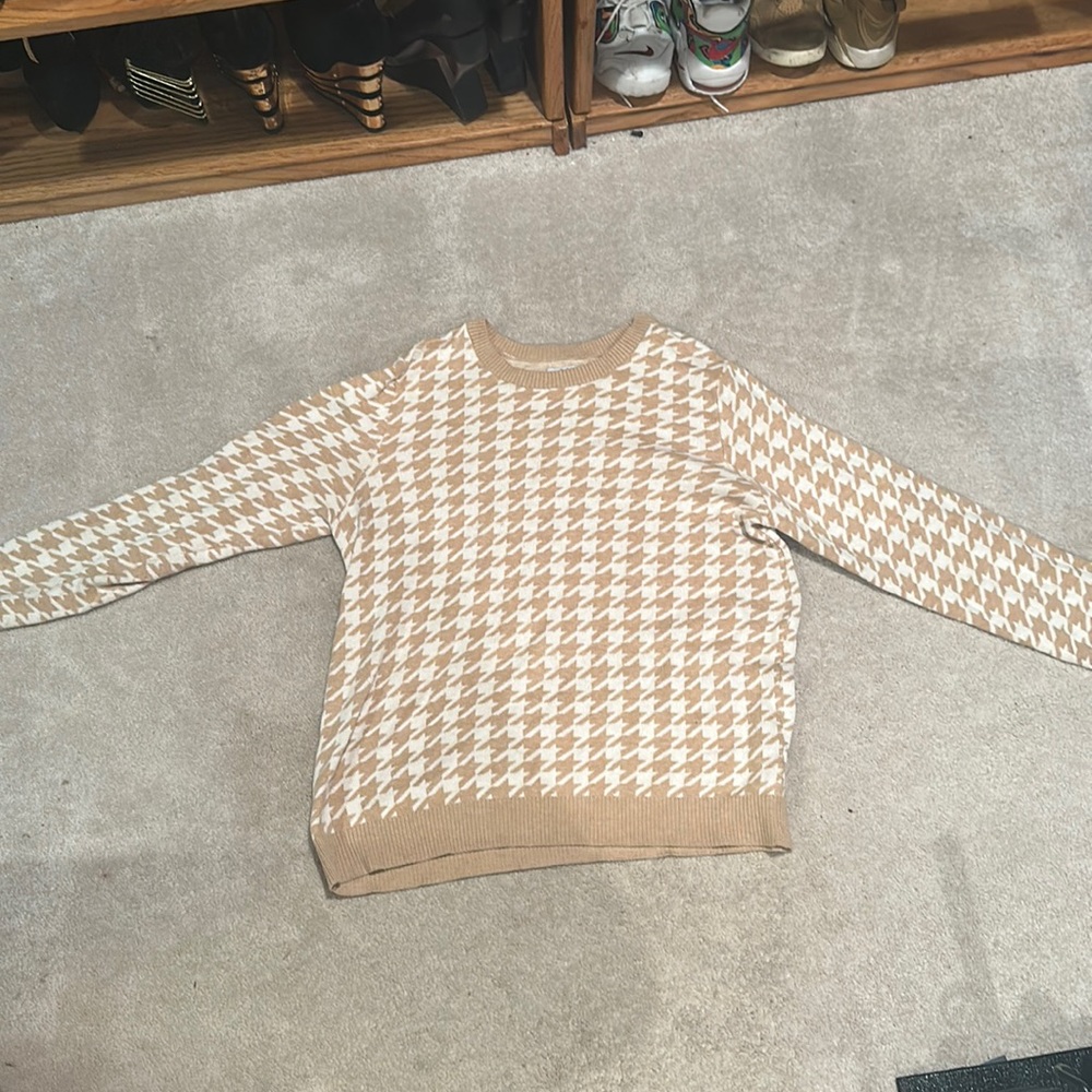 Croft & barrow houndstooth cream and tan pullover size xl